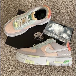 NIKE Womens pixel af1s